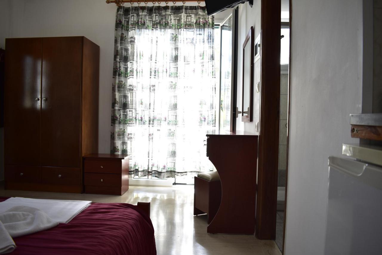 Michalis Place Apartments Vasiliki  Bagian luar foto